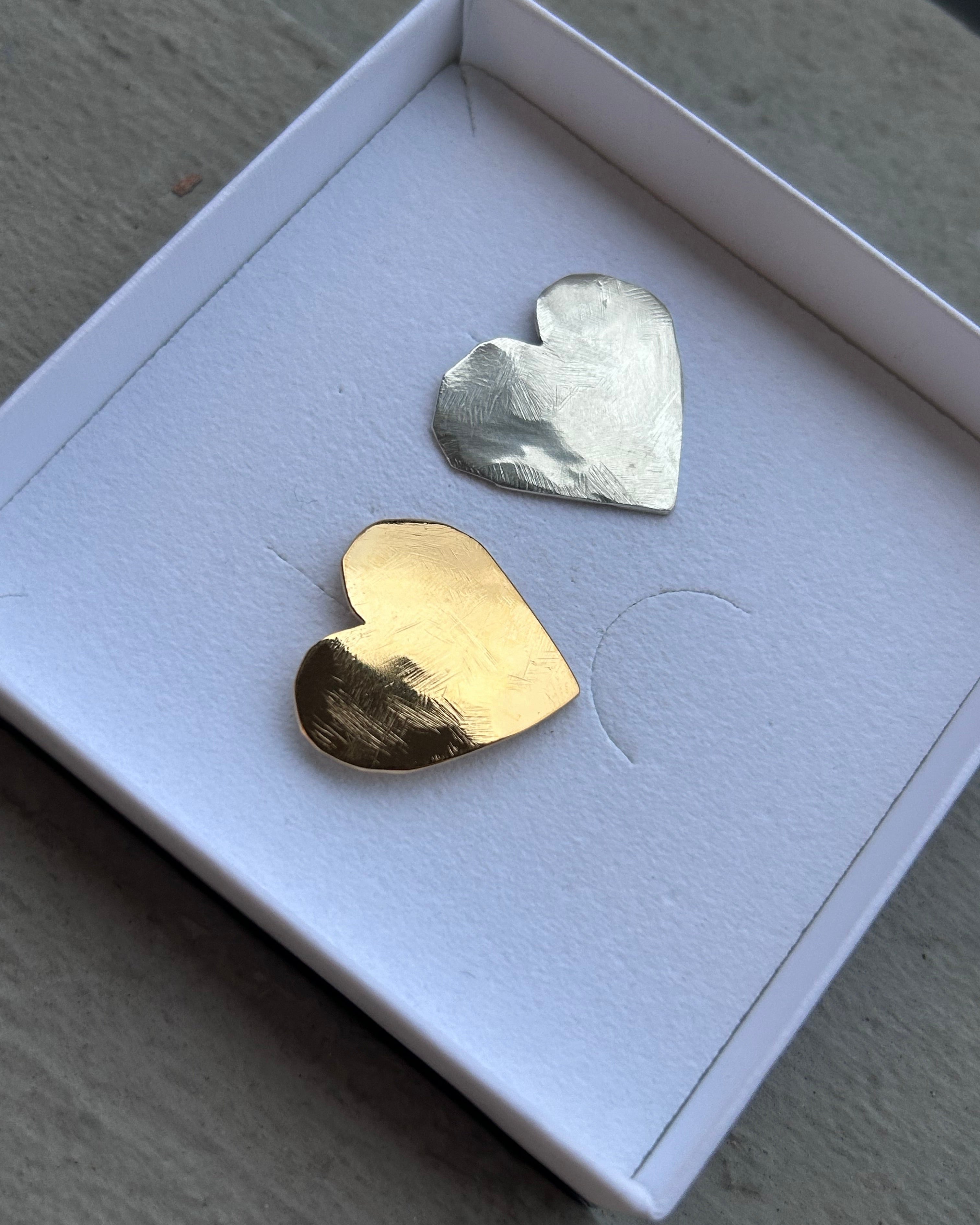 Amoremio_Herzohrring_Silber_Gold